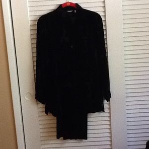 Velvet burnout top with velvet pant, dressy